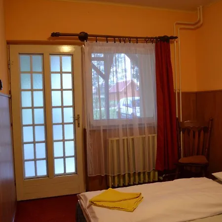 Fekete Macska Panzio Πανσιόν